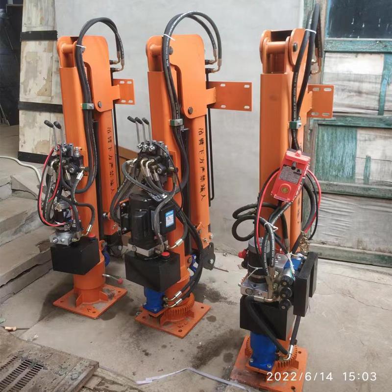 本溪满族自治县重汽蓝牌随车吊 3.2吨 国六动力强 液压驱动 农用自卸起重机